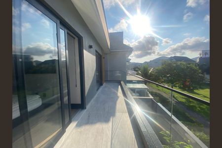 Casa à venda com 320m², 6 quartos e 2 vagas