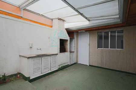 Casa à venda com 225m², 3 quartos e 5 vagas