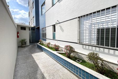 Apartamento à venda com 65m², 3 quartos e 1 vagaÁrea comum - Entrada