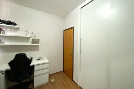 Apartamento à venda com 65m², 3 quartos e 1 vagaQuarto 2