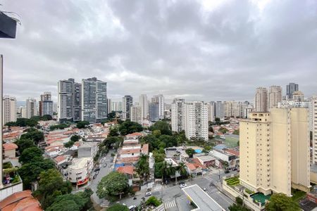 Apartamento à venda com 187m², 4 quartos e 3 vagas Apartamento à venda com 187m², 4 quartos e 3 vagasVista da Suíte 2