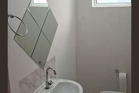 Casa à venda com 125m², 3 quartos e 2 vagas