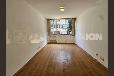 Apartamento à venda com 83m², 2 quartos e 1 vaga