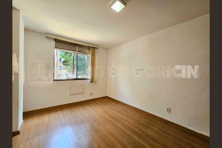 Apartamento à venda com 83m², 2 quartos e 1 vaga