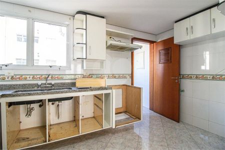 Apartamento à venda com 154m², 3 quartos e 3 vagas