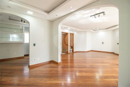 Apartamento à venda com 154m², 3 quartos e 3 vagas