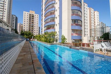 Apartamento à venda com 154m², 3 quartos e 3 vagas