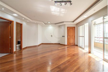 Apartamento à venda com 154m², 3 quartos e 3 vagas
