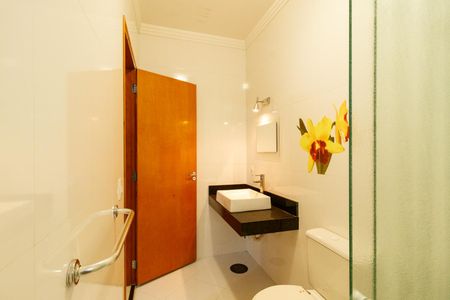 Casa para alugar com 200m², 3 quartos e 4 vagas Casa para alugar com 200m², 3 quartos e 4 vagasBanheiro da Suíte
