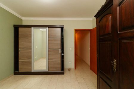 Casa para alugar com 200m², 3 quartos e 4 vagas Casa para alugar com 200m², 3 quartos e 4 vagasQuarto 2