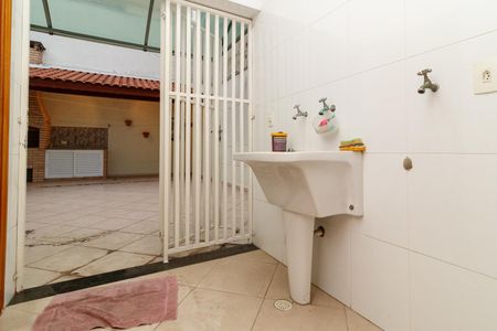 Casa para alugar com 200m², 3 quartos e 4 vagas Casa para alugar com 200m², 3 quartos e 4 vagasÁrea de Serviço