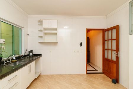 Casa para alugar com 200m², 3 quartos e 4 vagas Casa para alugar com 200m², 3 quartos e 4 vagasCozinha