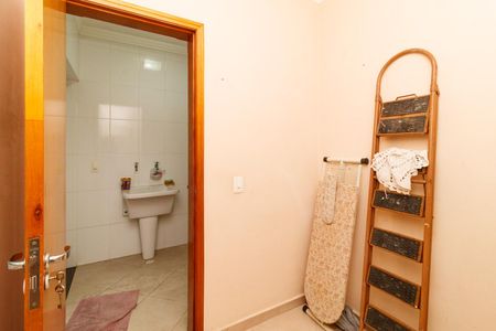 Casa para alugar com 200m², 3 quartos e 4 vagas Casa para alugar com 200m², 3 quartos e 4 vagasÁrea de Serviço