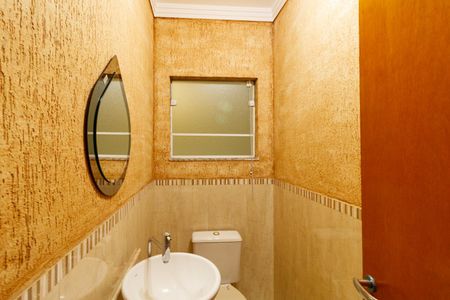 Casa para alugar com 200m², 3 quartos e 4 vagas Casa para alugar com 200m², 3 quartos e 4 vagasLavabo