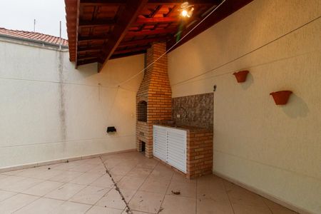 Casa para alugar com 200m², 3 quartos e 4 vagas Casa para alugar com 200m², 3 quartos e 4 vagasÁrea externa