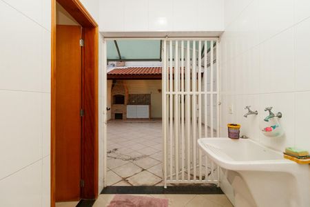 Casa para alugar com 200m², 3 quartos e 4 vagas Casa para alugar com 200m², 3 quartos e 4 vagasÁrea de Serviço
