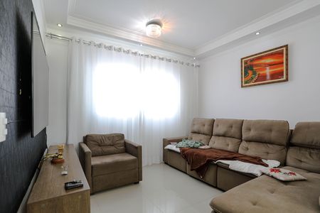 Sala de casa para alugar com 2 quartos, 137m² em Jardim Rubi, Mogi das Cruzes