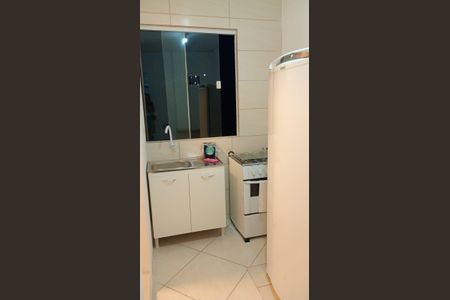 Cozinha de kitnet/studio para alugar com 1 quarto, 40m² em Caminho Novo, Palhoça
