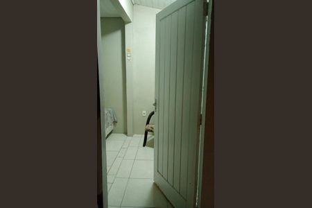 Quarto de kitnet/studio para alugar com 1 quarto, 40m² em Caminho Novo, Palhoça