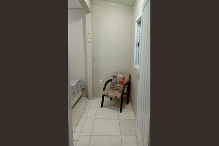Quarto de kitnet/studio para alugar com 1 quarto, 40m² em Caminho Novo, Palhoça
