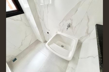 Apartamento à venda com 40m², 2 quartos e sem vaga Apartamento à venda com 40m², 2 quartos e sem vagaCozinha e Área de Serviço