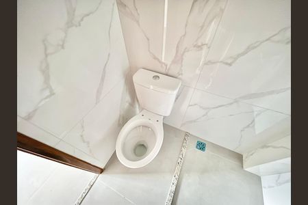 Apartamento à venda com 40m², 2 quartos e sem vaga Apartamento à venda com 40m², 2 quartos e sem vagaBanheiro