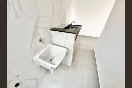 Apartamento à venda com 40m², 2 quartos e sem vaga Apartamento à venda com 40m², 2 quartos e sem vagaCozinha e Área de Serviço