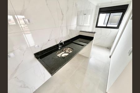 Apartamento à venda com 40m², 2 quartos e sem vaga Apartamento à venda com 40m², 2 quartos e sem vagaCozinha e Área de Serviço