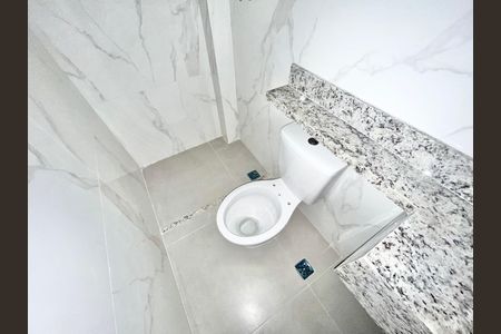 Apartamento à venda com 44m², 2 quartos e 1 vagaBanheiro da Suíte 2