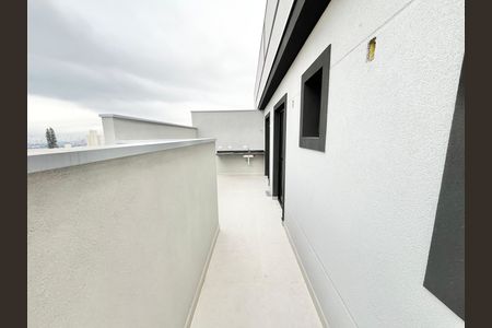 Apartamento à venda com 48m², 2 quartos e 1 vaga Apartamento à venda com 48m², 2 quartos e 1 vagaVaranda