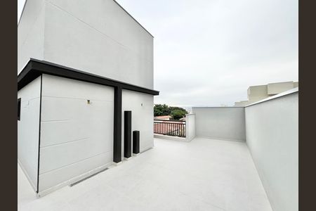 Apartamento à venda com 48m², 2 quartos e 1 vaga Apartamento à venda com 48m², 2 quartos e 1 vagaVaranda