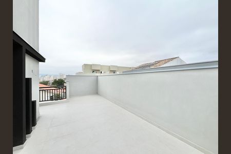 Apartamento à venda com 48m², 2 quartos e 1 vaga Apartamento à venda com 48m², 2 quartos e 1 vagaVaranda