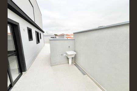 Apartamento à venda com 48m², 2 quartos e 1 vaga Apartamento à venda com 48m², 2 quartos e 1 vagaVaranda