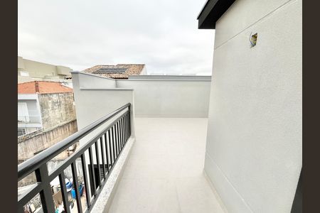 Apartamento à venda com 48m², 2 quartos e 1 vaga Apartamento à venda com 48m², 2 quartos e 1 vagaVaranda