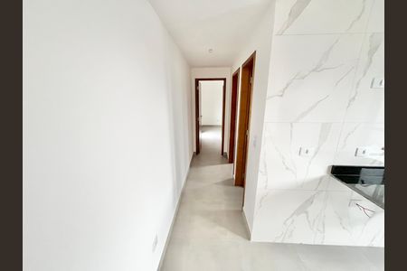 Corredor de apartamento à venda com 2 quartos, 48m² em Vila Paiva, São Paulo