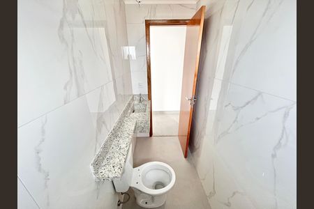 Apartamento à venda com 48m², 2 quartos e 1 vaga Apartamento à venda com 48m², 2 quartos e 1 vagaBanheiro