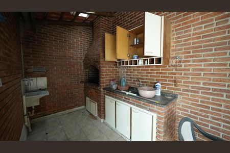 Casa à venda com 300m², 5 quartos e 4 vagasÁrea gourmet