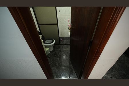 Casa à venda com 300m², 5 quartos e 4 vagasBanheiro Social
