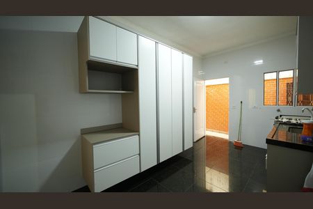 Casa à venda com 300m², 5 quartos e 4 vagasCozinha