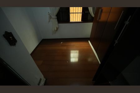 Casa à venda com 300m², 5 quartos e 4 vagasQuarto 1