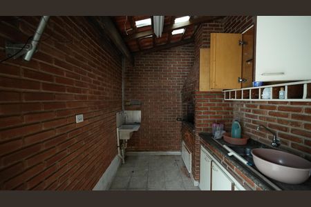 Casa à venda com 300m², 5 quartos e 4 vagasArea de Serviço