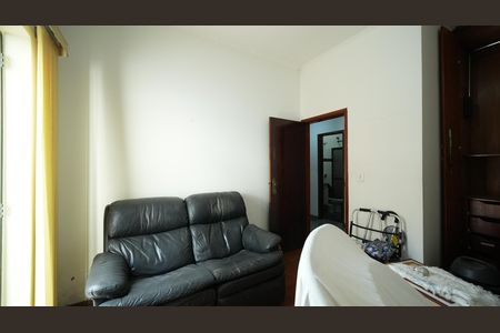 Casa à venda com 300m², 5 quartos e 4 vagasQuarto 2