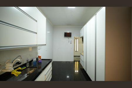 Casa à venda com 300m², 5 quartos e 4 vagasCozinha