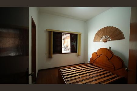 Casa à venda com 300m², 5 quartos e 4 vagasQuarto Suíte