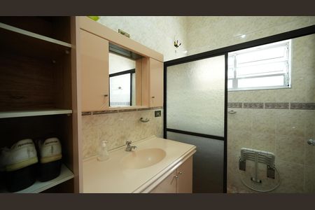 Casa à venda com 300m², 5 quartos e 4 vagasBanheiro da Suíte