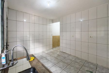 Casa para alugar com 70m², 2 quartos e 3 vagas Casa para alugar com 70m², 2 quartos e 3 vagasCozinha