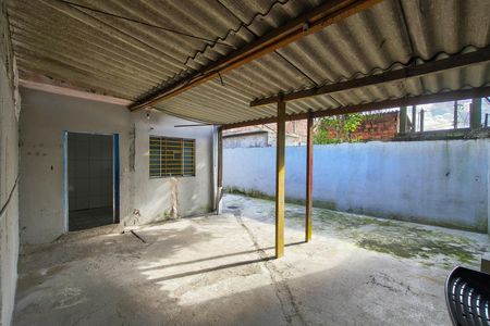 Casa para alugar com 70m², 2 quartos e 3 vagas Casa para alugar com 70m², 2 quartos e 3 vagasÁrea Externa
