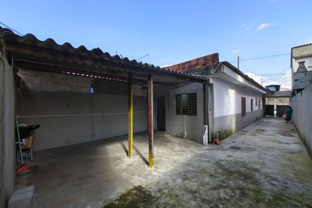 Casa para alugar com 70m², 2 quartos e 3 vagas Casa para alugar com 70m², 2 quartos e 3 vagasÁrea Externa