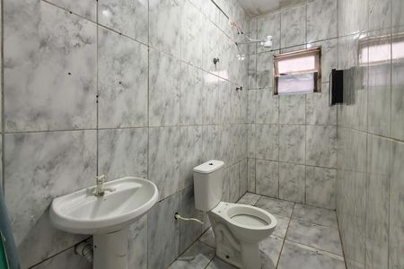 Casa para alugar com 70m², 2 quartos e 3 vagas Casa para alugar com 70m², 2 quartos e 3 vagasBanheiro