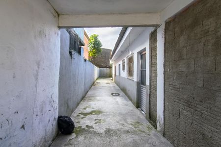 Casa para alugar com 70m², 2 quartos e 3 vagas Casa para alugar com 70m², 2 quartos e 3 vagasÁrea Externa